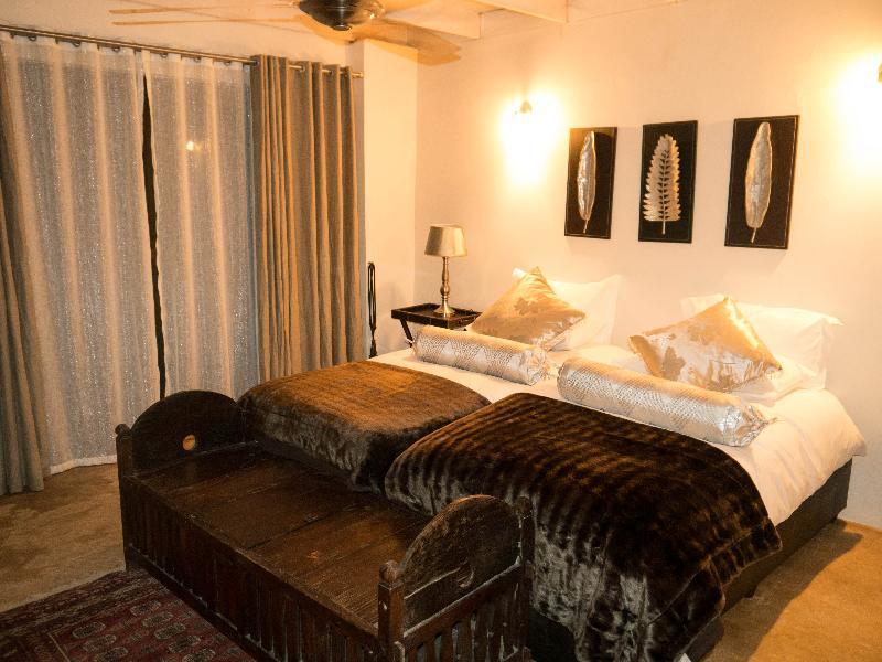 Naankuse Lodge Windhoek Exterior photo